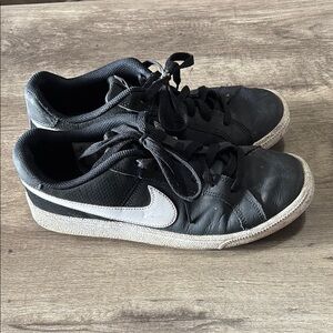 Nike Court Royale black sneakers size 8